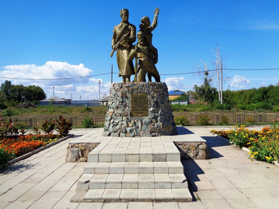 Памятник погибшим в Гражданской войне (Бузулук)