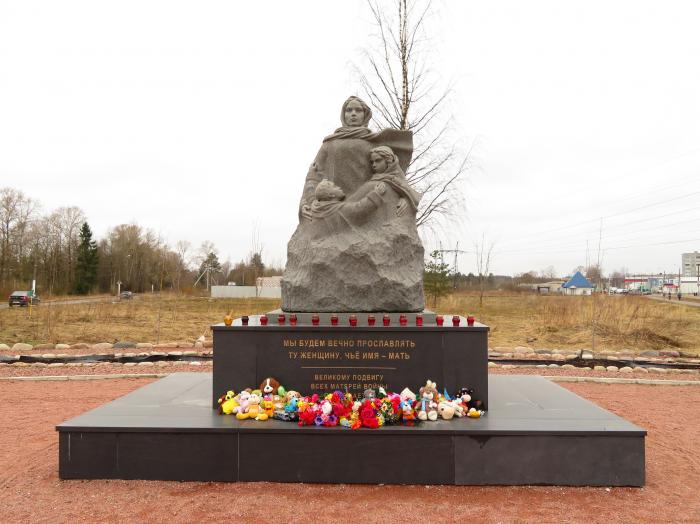 Памятник «Матерям военного времени» (Подпорожье)