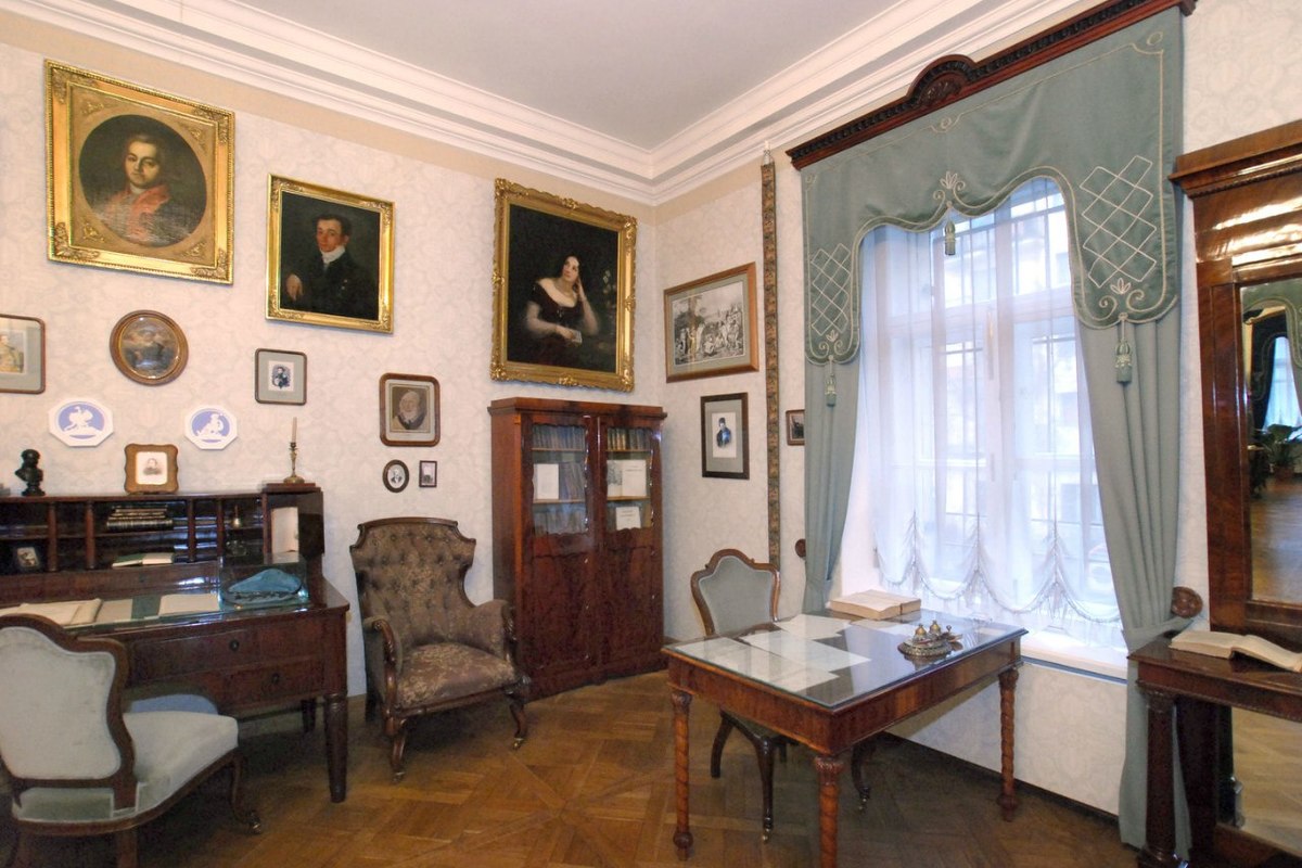 Музей-квартира Г. С. Улановой (Москва)