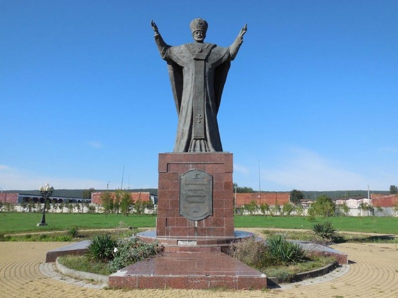 Памятник Николаю Чудотворцу (Майкоп)