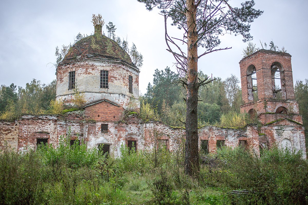 Заброшенная церковь на Николо-Пустопольском погосте (Шатура)