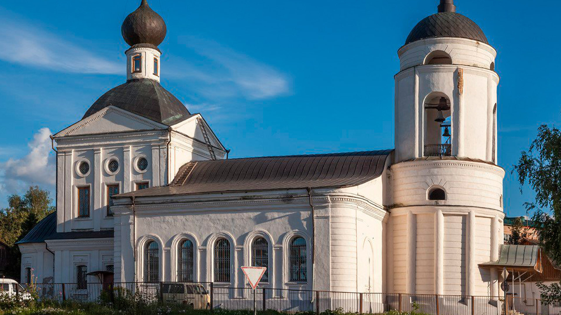 Церковь Троицы Живоначальной (Мценск)