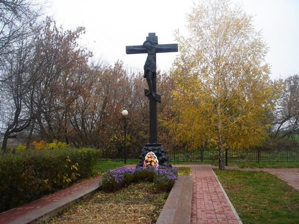 Братская могила солдат и офицеров (Прохоровка)