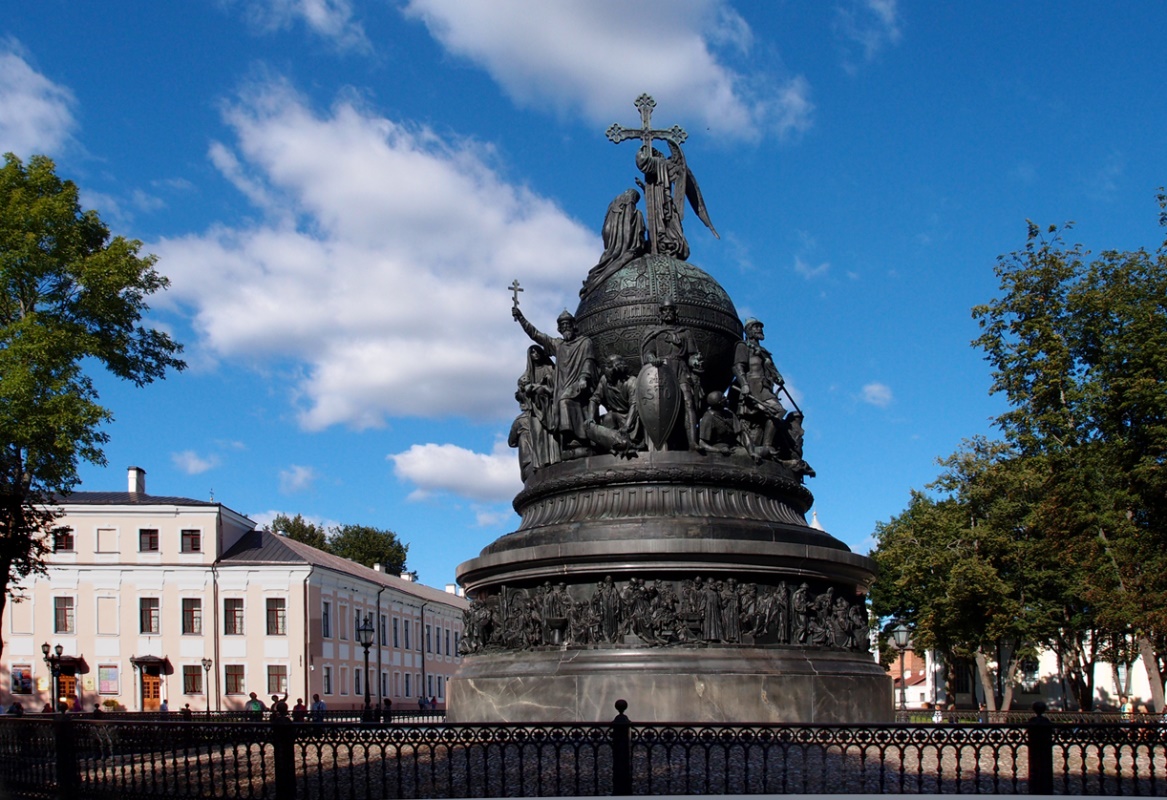 Памятник тысячелетию России (Великий Новгород)