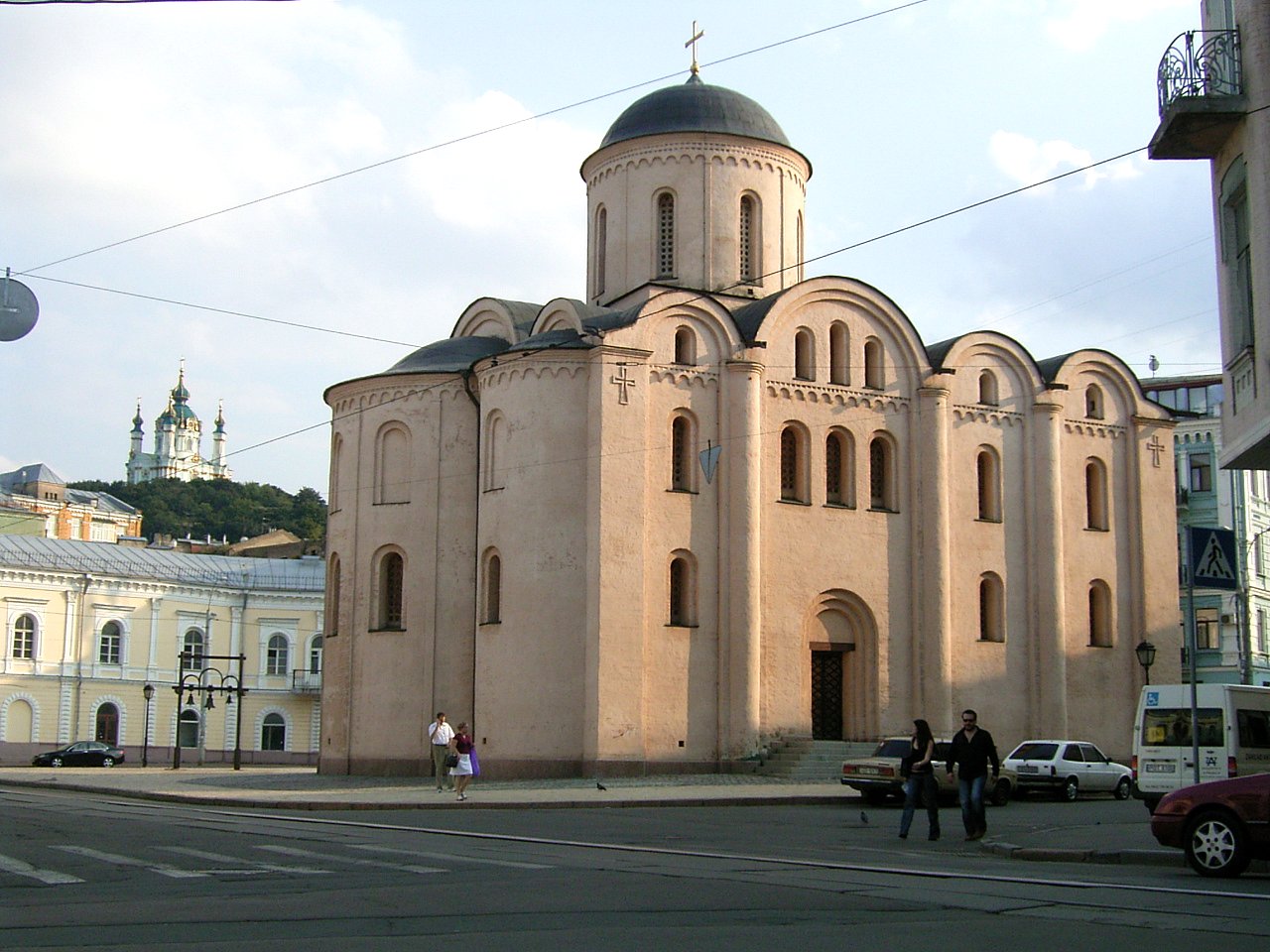 Успенская церковь Богородицы Пирогощей (Киев)