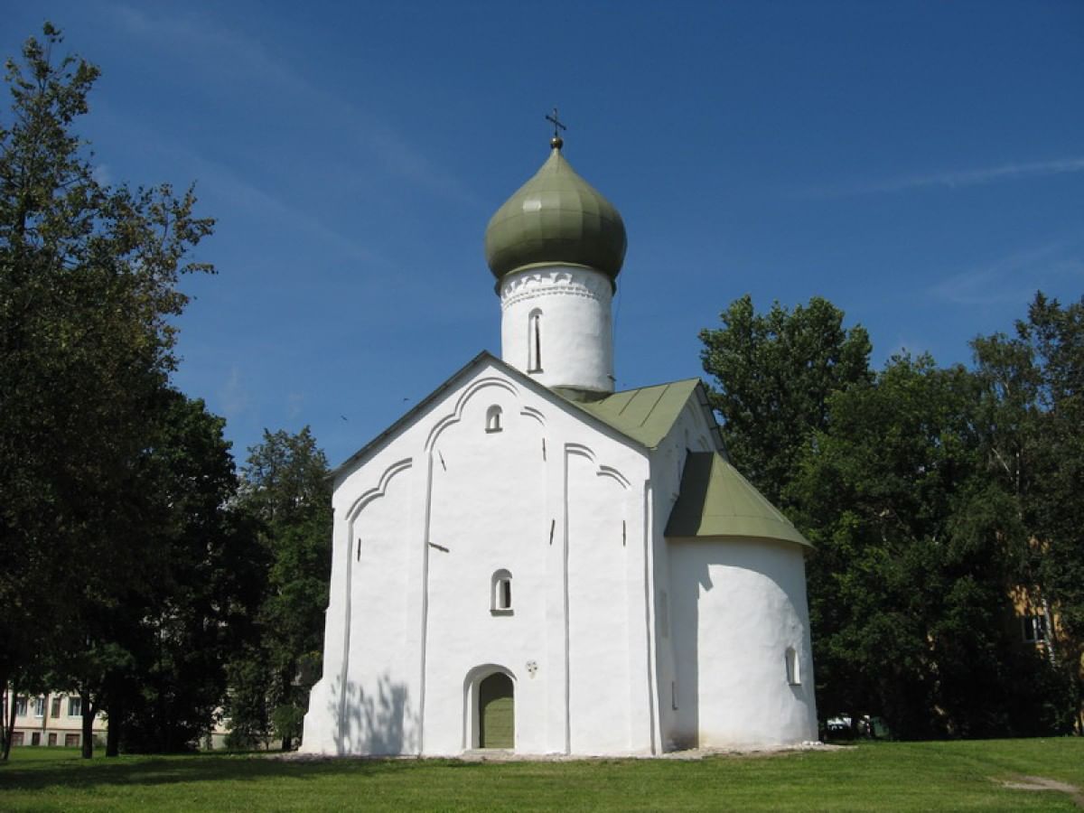 Церковь Двенадцати Апостолов на Пропастях (Великий Новгород)