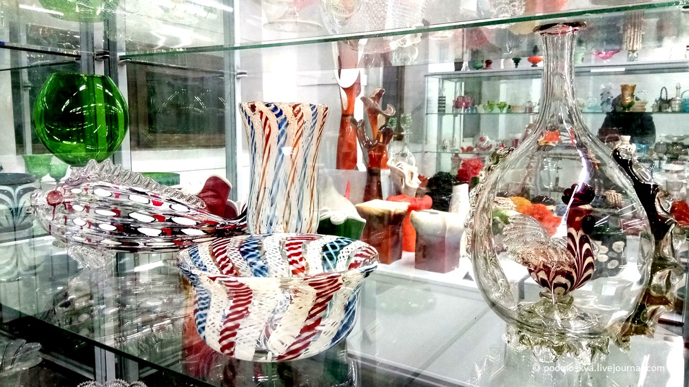 Музей стекла завода «Красный май» (Вышний Волочёк)
