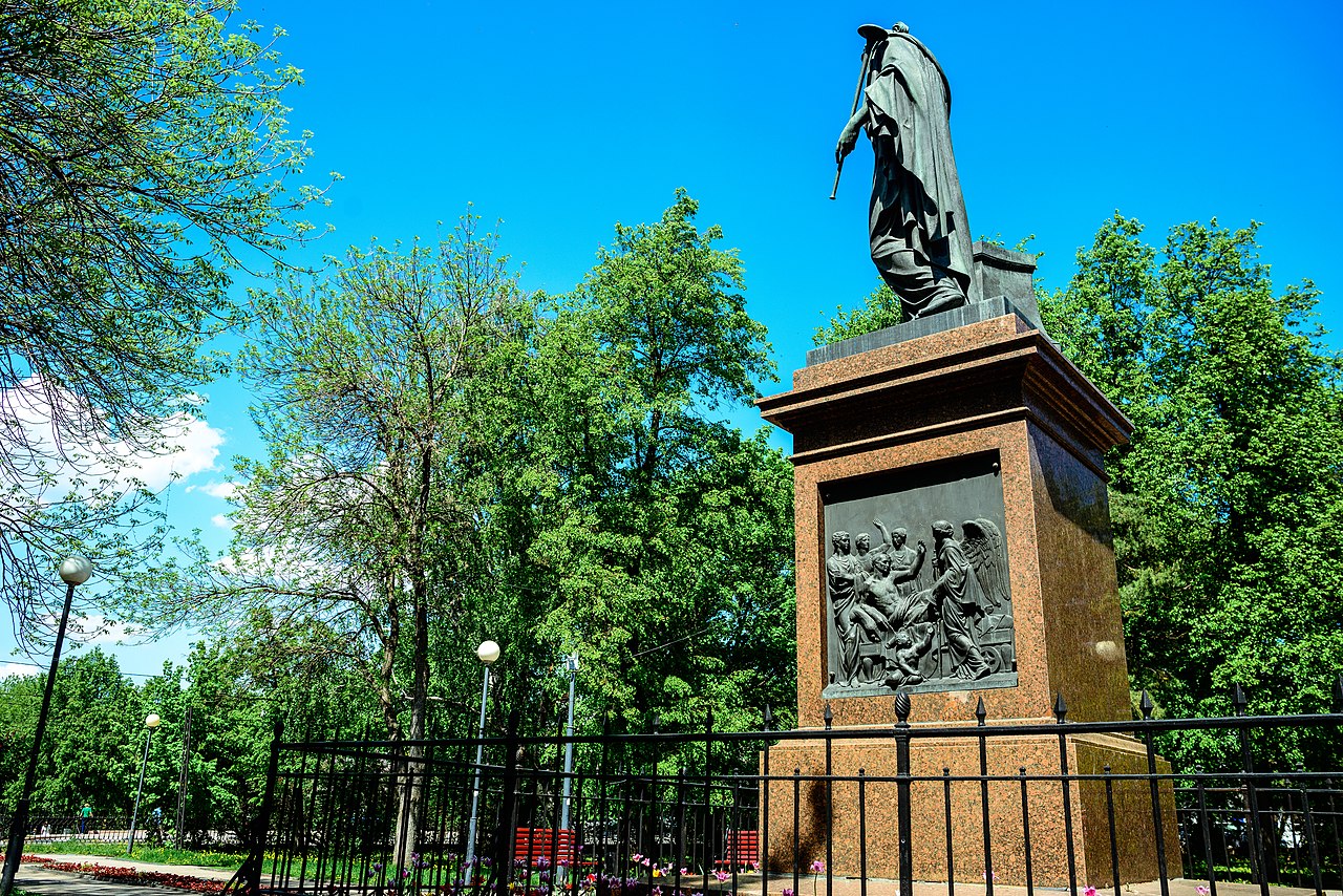 Памятник Н. М. Карамзину (Ульяновск)