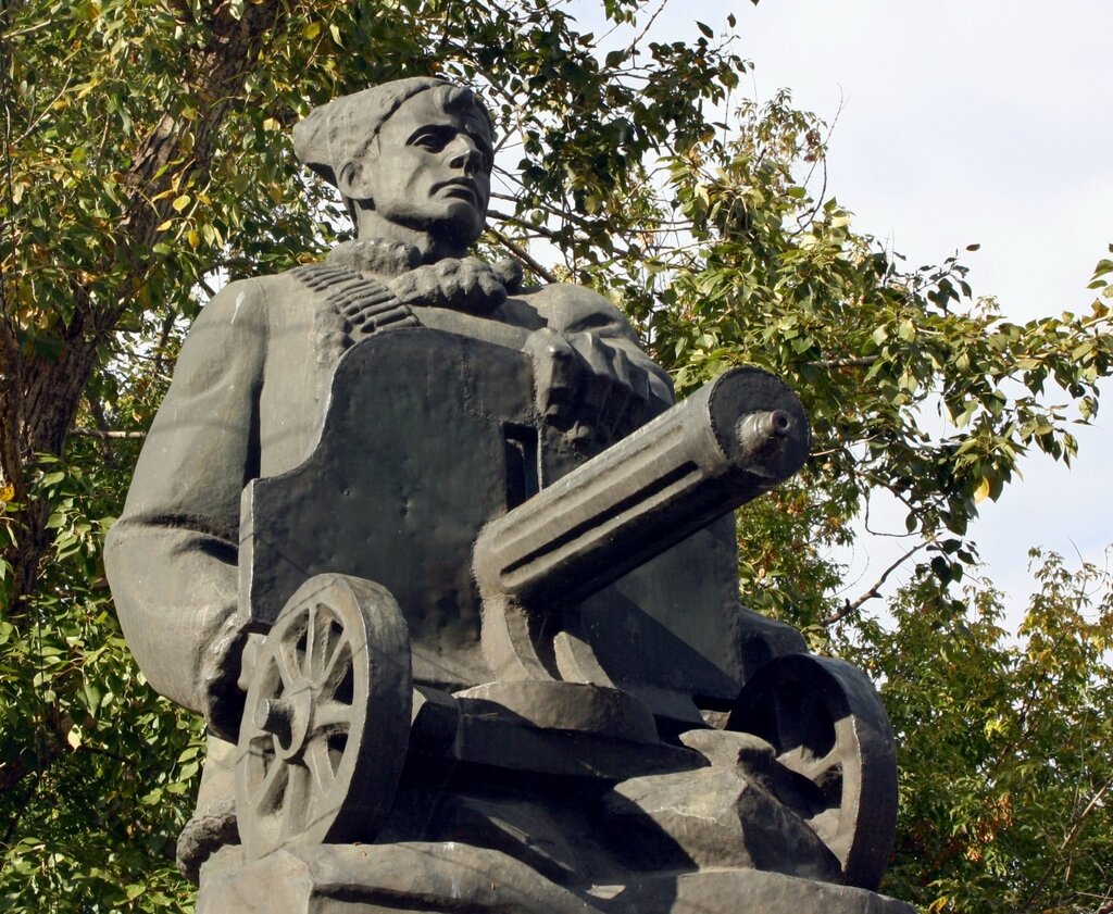 Памятник партизанам (Верхнеуральск)