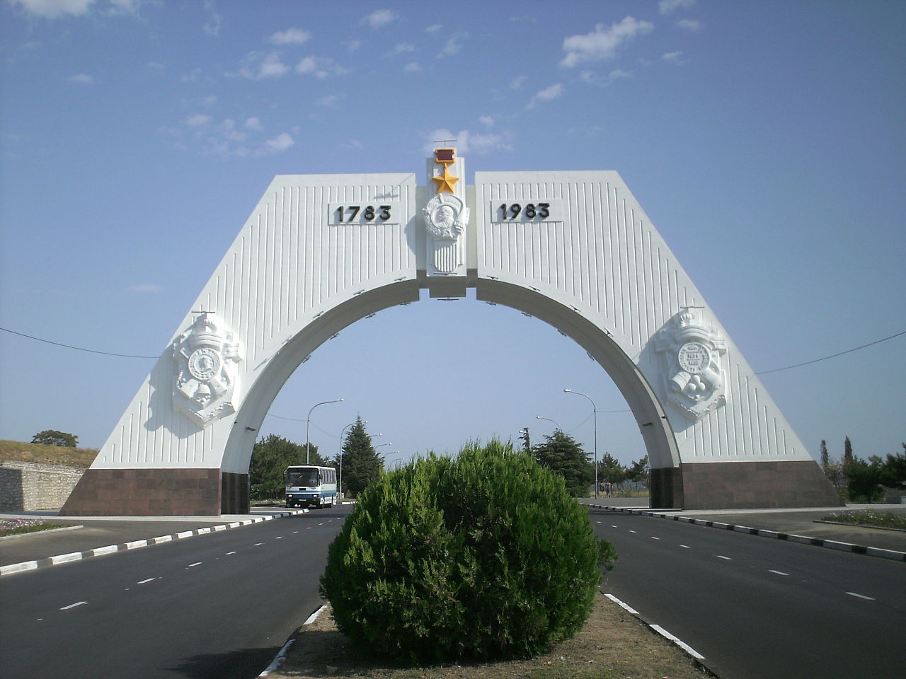 Арка 200-летия Севастополя (Севастополь)