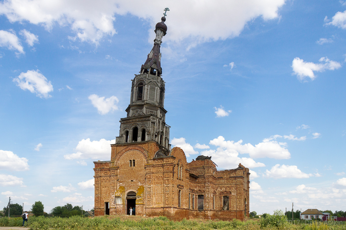 Казанская церковь в Логиновке (Саратовская область)