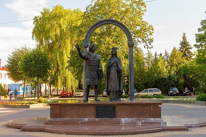 Памятник основателям Кобрина (Кобрин)