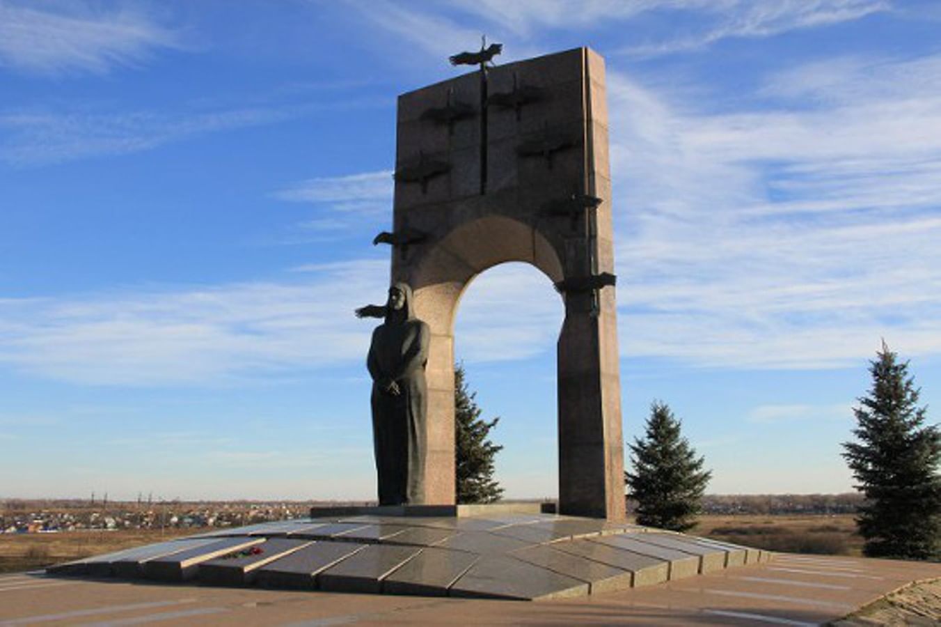Памятник Прасковье Володичкиной