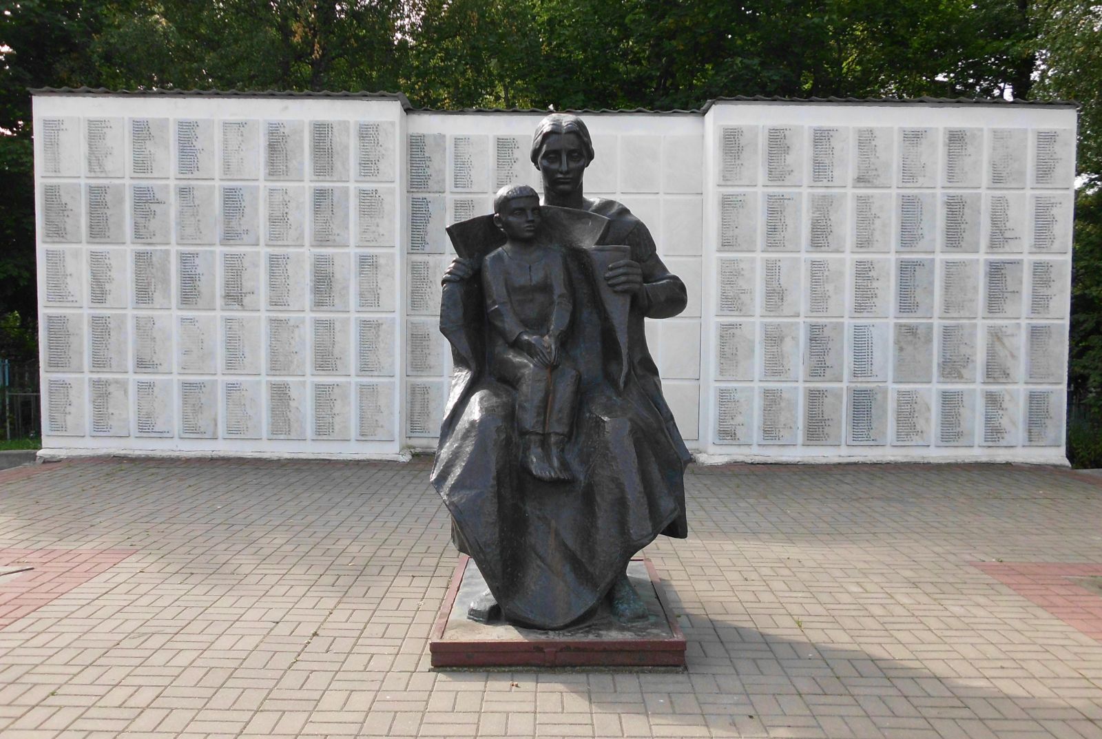 Воинский мемориал на Пятницком кладбище (Калуга)