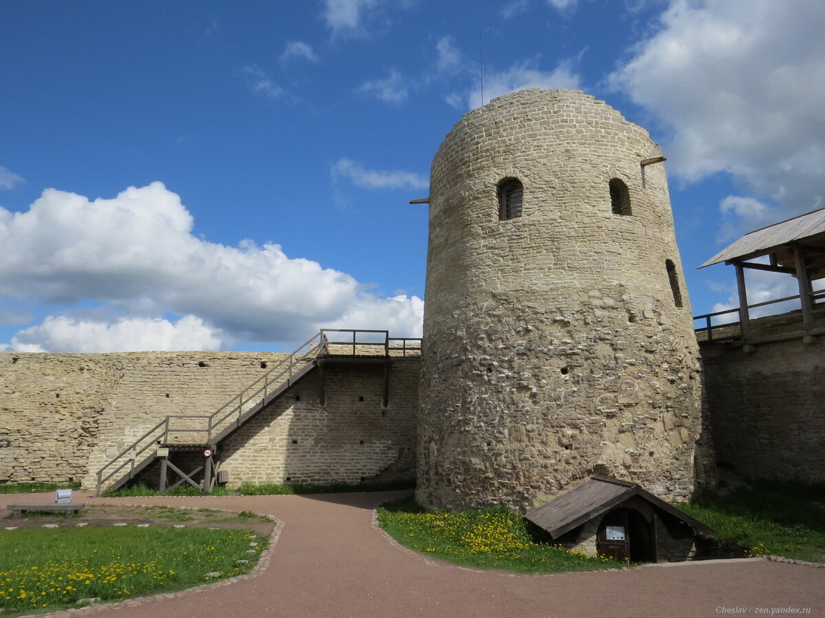 Башня Луковка (Изборск)