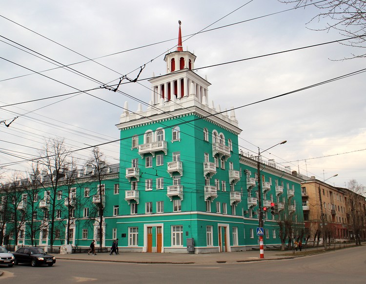 Дом со шпилем (Дзержинск)